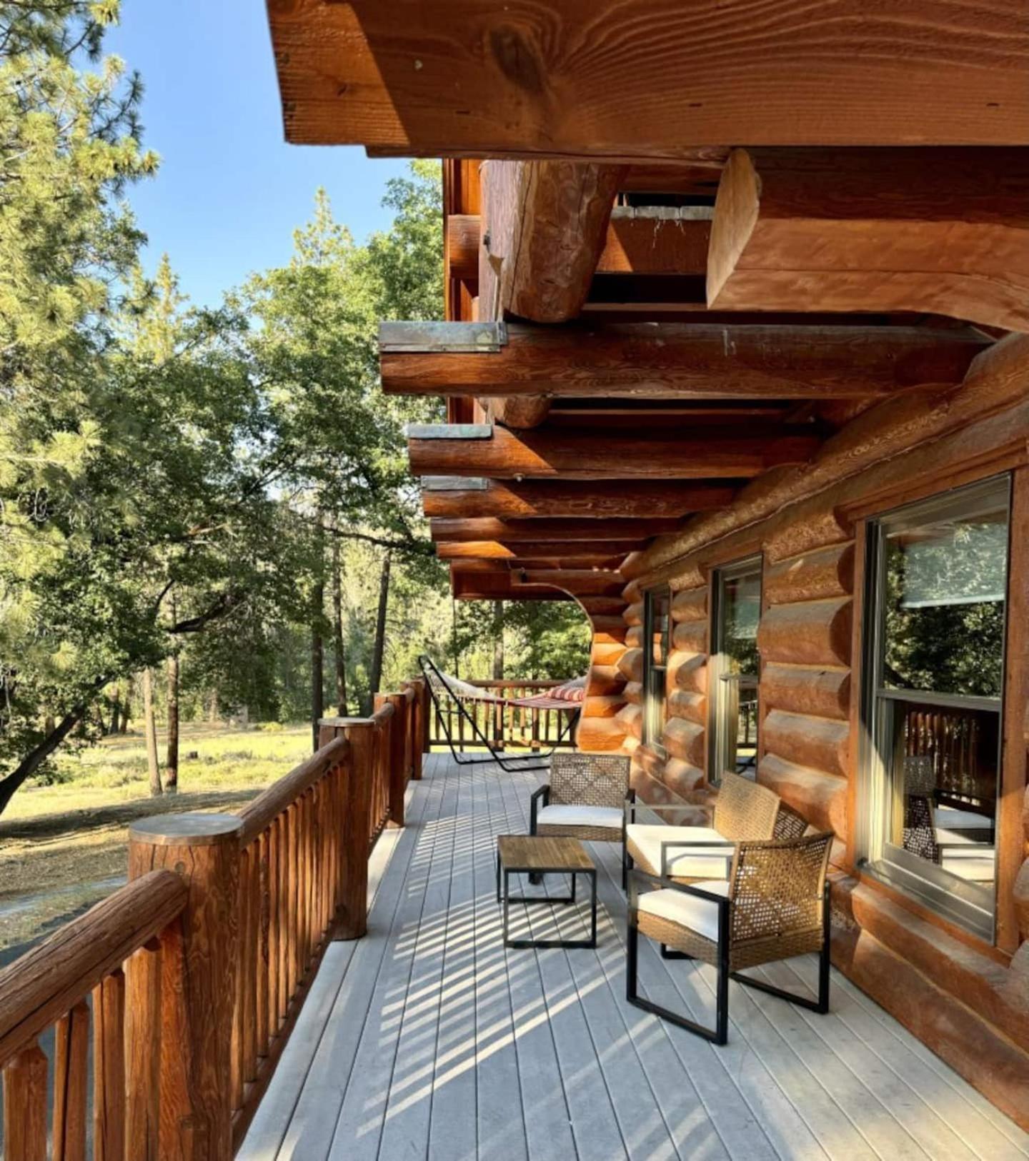 Peppermint Falls Ranch Ponderosa 외부 사진
